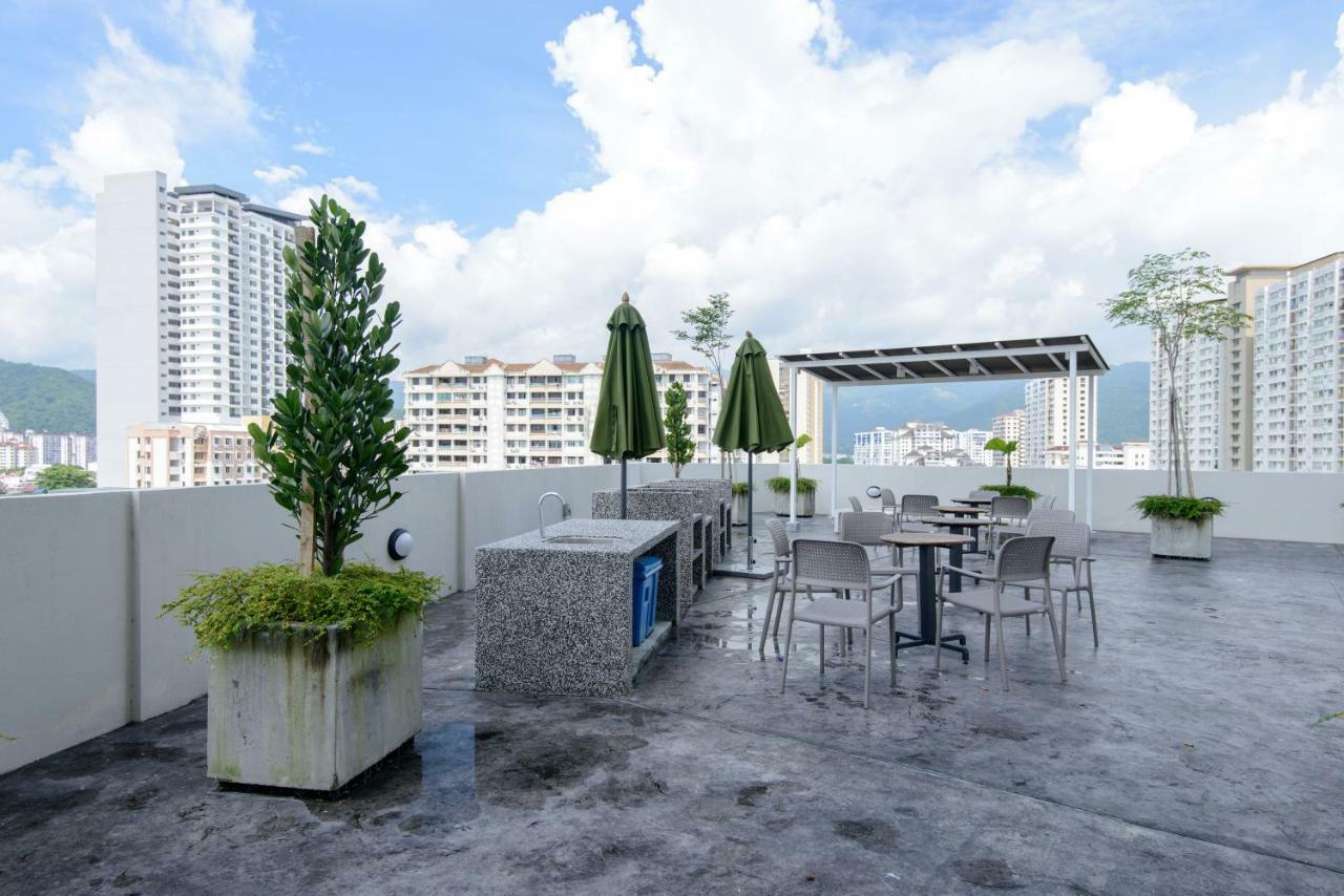 Straits Garden Suites, Georgetown Exterior photo