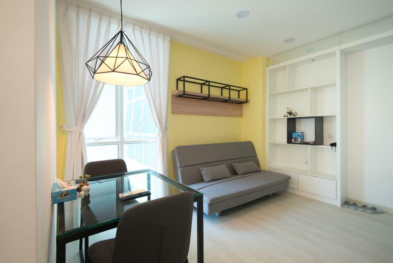 Straits Garden Suites, Georgetown Exterior photo
